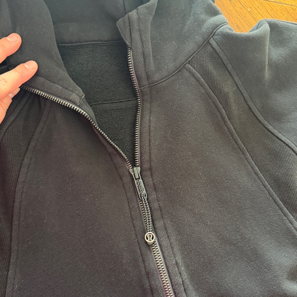 Lululemon Scuba Short Sleeve - Picture 6 of 8